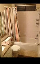 2010 E Wellington Ave in Santa Ana, CA - Building Photo - Building Photo