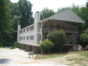 George's Mews in Raleigh, NC - Building Photo - Building Photo