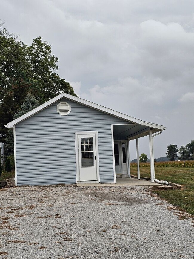 589 Co Rd 45 in Bradner, OH - Building Photo - Building Photo