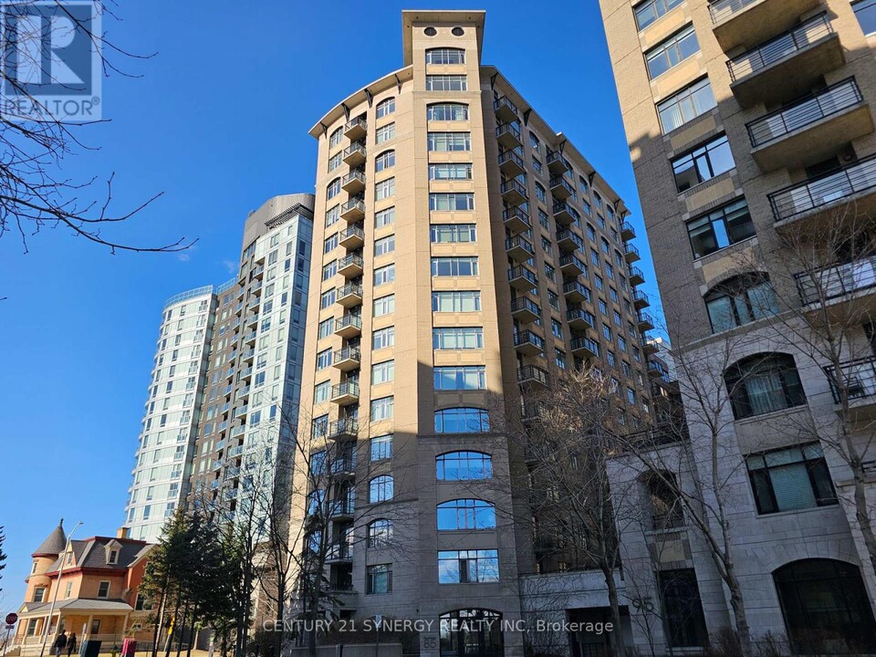 85-1185 Bronson Ave in Ottawa, ON - Building Photo