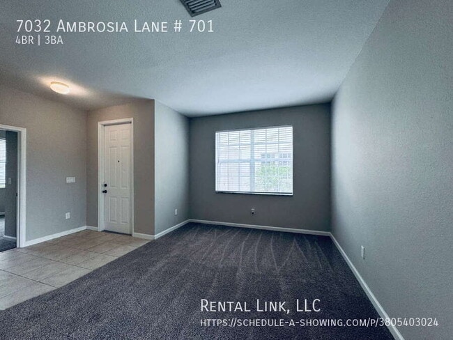 7032 Ambrosia Ln in Naples, FL - Building Photo - Building Photo
