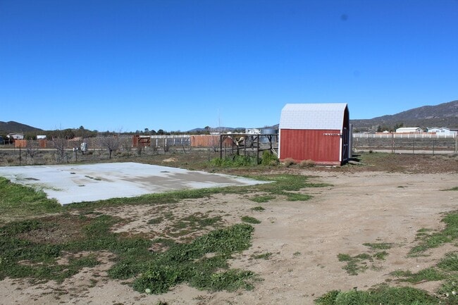 37455 Brandon Rd in Anza, CA - Building Photo - Building Photo