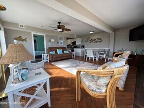 42 Dune Terrace in Seaside Heights, NJ - Building Photo - Building Photo