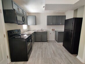 334 N Hoskins Rd in Charlotte, NC - Building Photo - Building Photo