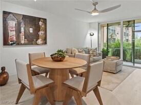 100 Forest Lakes Blvd in Naples, FL - Building Photo