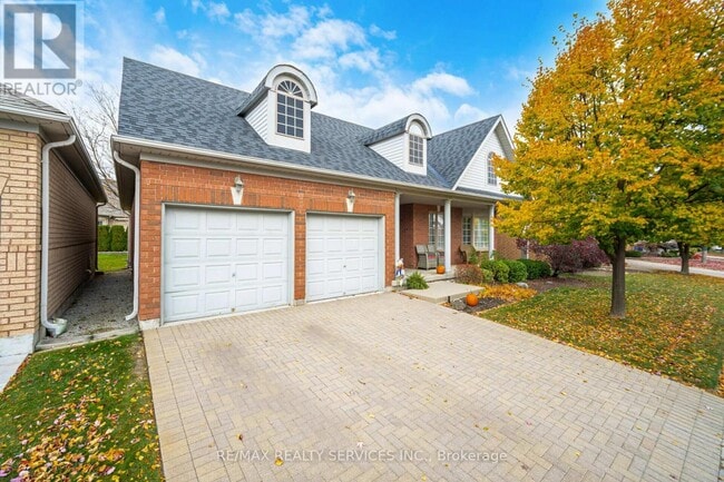 32 Calliandra Trail in Brampton, ON - Building Photo - Building Photo