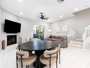 835 NE 17th Way in Fort Lauderdale, FL - Building Photo - Building Photo