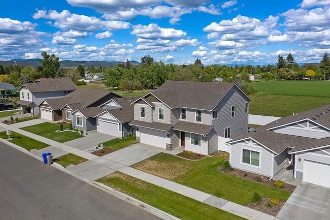 1706 N Arties Rd in Spokane Valley, WA - Building Photo - Building Photo