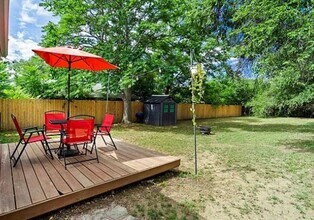 1016 Bennett Ave in Colorado Springs, CO - Building Photo - Building Photo