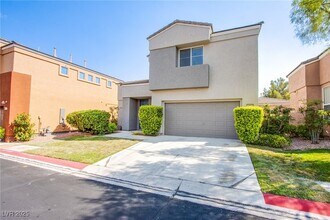 10537 Redwood Ash Ave in Las Vegas, NV - Building Photo - Building Photo