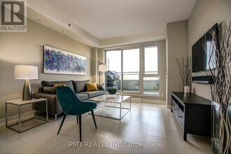 156 Portland St in Toronto, ON - Building Photo - Building Photo