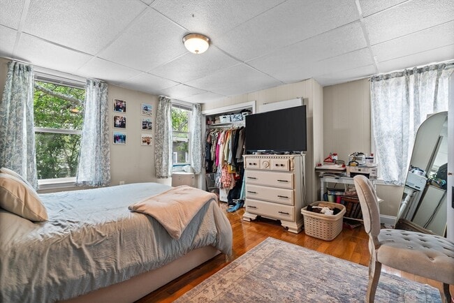 54 Cottage St, Unit 4 in Boston, MA - Building Photo - Building Photo