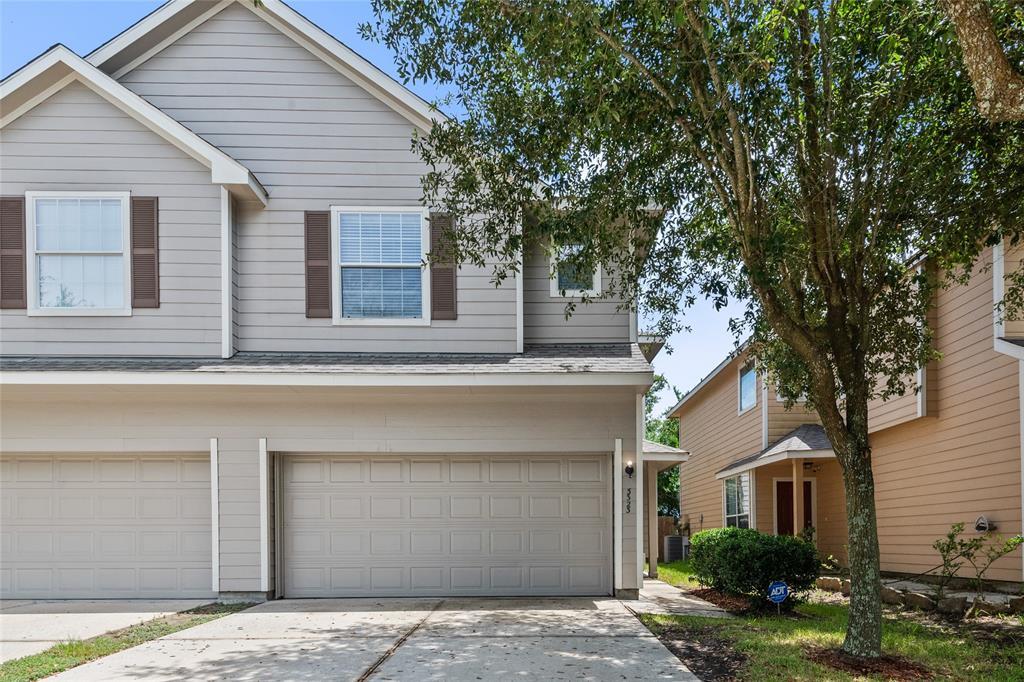 3323 Atherton Canyon Ln in Houston, TX - Building Photo