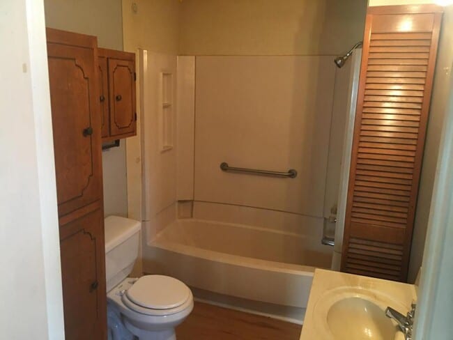 174 Price St in Lockport, NY - Building Photo - Building Photo