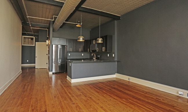 Whitney Lofts in Syracuse, NY - Foto de edificio - Interior Photo