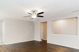 249 Heritage Dr in Crowley, TX - Building Photo - Building Photo