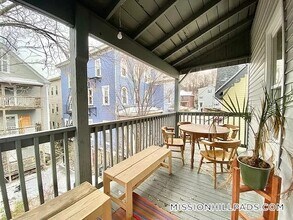 34 Darling St in Boston, MA - Foto de edificio - Building Photo