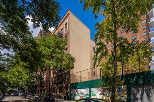 57 W 93rd St in New York, NY - Building Photo