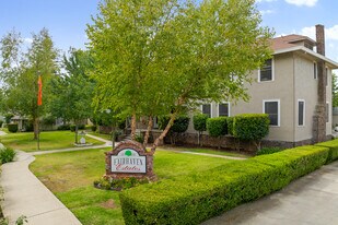 Fairhaven Estates in Sacramento, CA - Building Photo