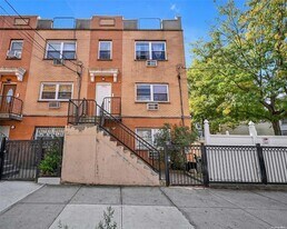 790 Glenmore Ave in Brooklyn, NY - Building Photo
