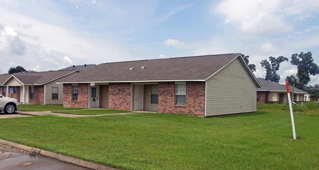 Willowbrook Apartments II in Lafayette, LA - Building Photo