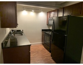 58 North Ave-Unit -10 in Natick, MA - Building Photo - Building Photo