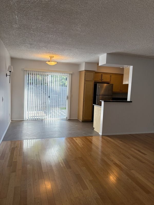 2425 Ocean Ave in Los Angeles, CA - Building Photo - Building Photo