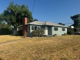 2613 A St in La Verne, CA - Building Photo