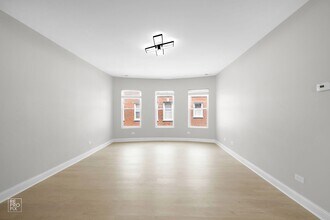 310 N Menard Chicago, IL 60644 in Chicago, IL - Building Photo - Building Photo