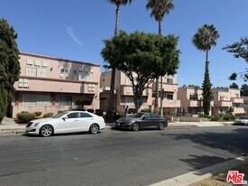 720 N Eucalyptus Ave in Inglewood, CA - Building Photo