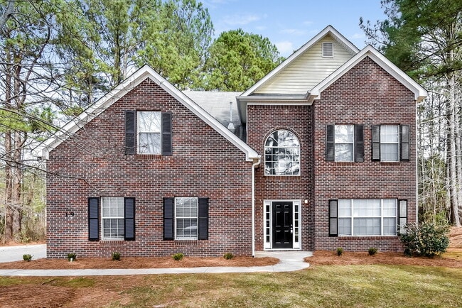 property at 19 Woodlake Dr