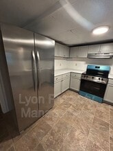 1495 Ten Rod Rd in North Kingstown, RI - Building Photo - Building Photo