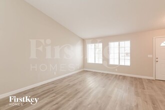5700 Odessa Dr in Las Vegas, NV - Building Photo - Building Photo