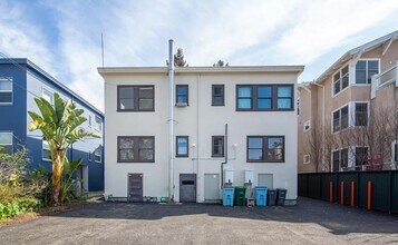 2720 College Ave in Berkeley, CA - Building Photo - Building Photo