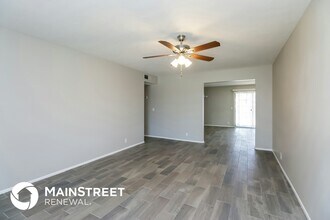 4924 W Villa Rita Dr in Glendale, AZ - Building Photo - Building Photo