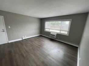 5 N Dryden Pl in Arlington Heights, IL - Building Photo - Building Photo
