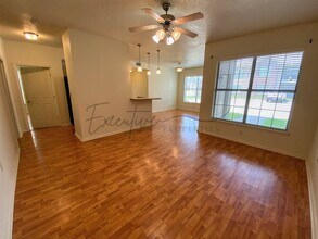 311 E Hale St in Lake Charles, LA - Building Photo - Building Photo