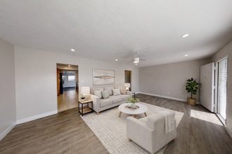 5126 Tipton St in San Diego, CA - Building Photo - Building Photo