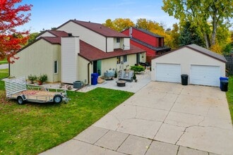 2720 N McDonald St in Appleton, WI - Foto de edificio - Building Photo