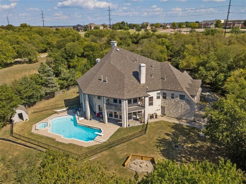 2161 Wynn Joyce Rd in Garland, TX - Building Photo
