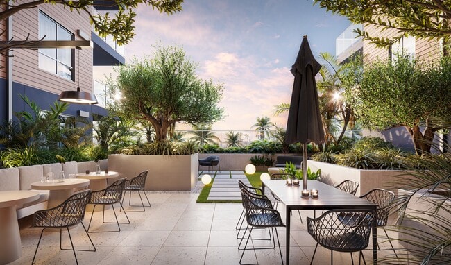 Apollo South Bay in Gardena, CA - Foto de edificio - Building Photo