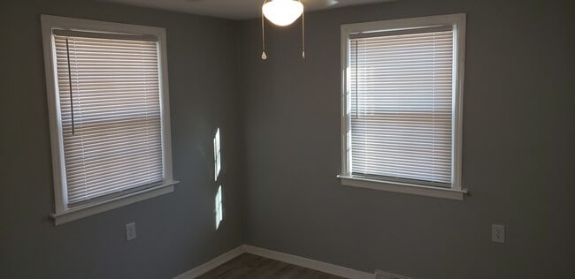 property at 1711 Alexsandria Rd