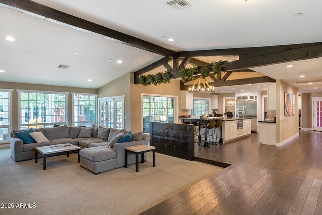 12140 N 76th Ct in Scottsdale, AZ - Building Photo - Building Photo