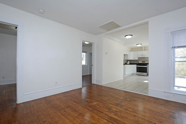 2709 Bloomington Ave in Minneapolis, MN - Building Photo - Building Photo