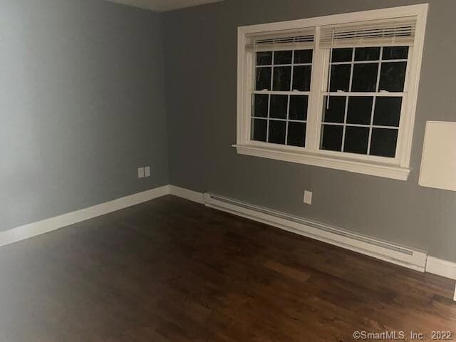28 Canterbury Arms in New Milford, CT - Building Photo - Building Photo