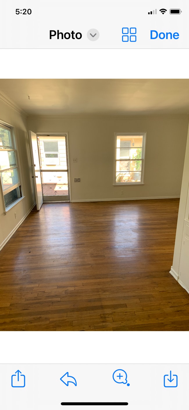 2460 Corinth Ave, Unit 2460 in Los Angeles, CA - Building Photo - Building Photo