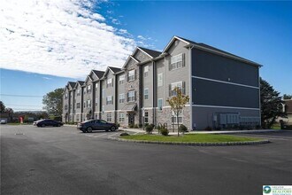 1210 Eaton Ave in Bethlehem, PA - Foto de edificio - Building Photo