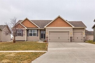 407 NE 46th St in Ankeny, IA - Building Photo