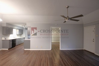 305 Lakeview St in Whitehouse, TX - Building Photo - Building Photo