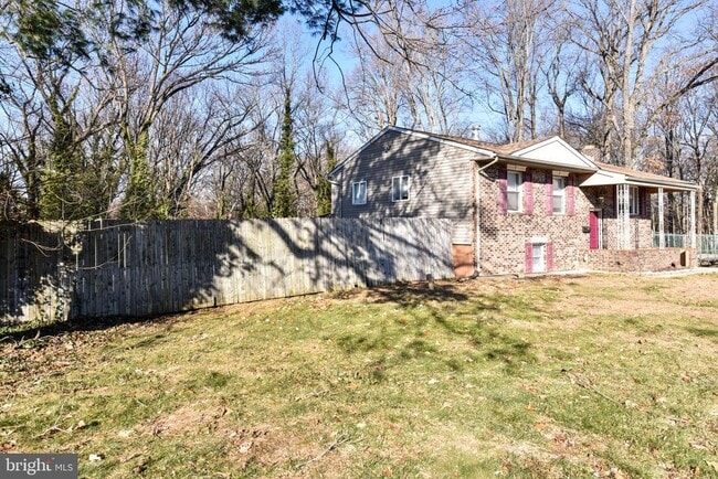 property at 722 Glenside Dr